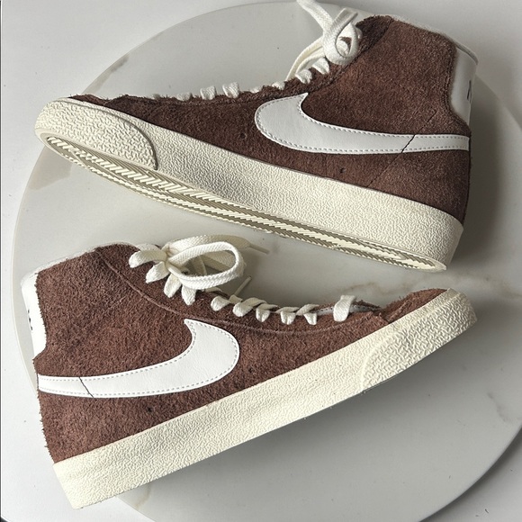 Nike Blazer Mid '77 Sneakers Suede Vintage Cacao Wow/Coconut Milk/Black - Picture 5 of 13
